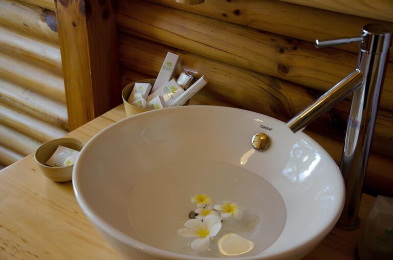 phong-deluxe-lake-view-10